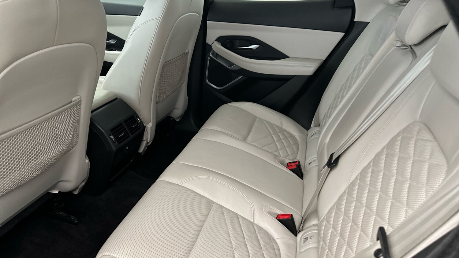 Used Jaguar E-Pace 2018 for sale - 77418121: Photo 17