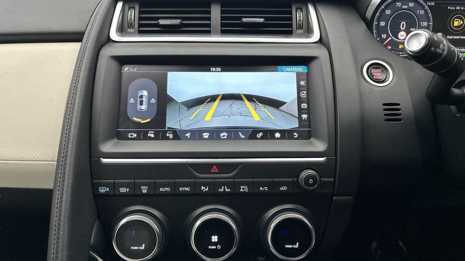 Used Jaguar E-Pace 2018 for sale - 77418121: Photo 21