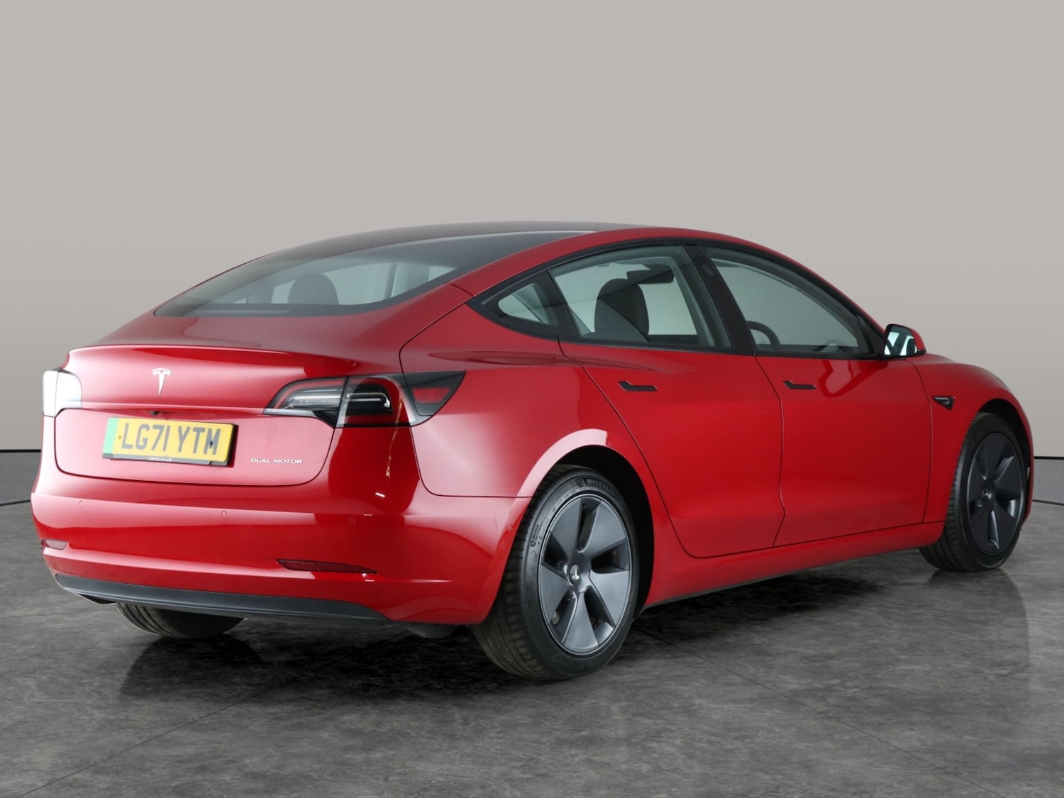 Used Tesla Model 3 2021 for sale - 76182380: Photo 16