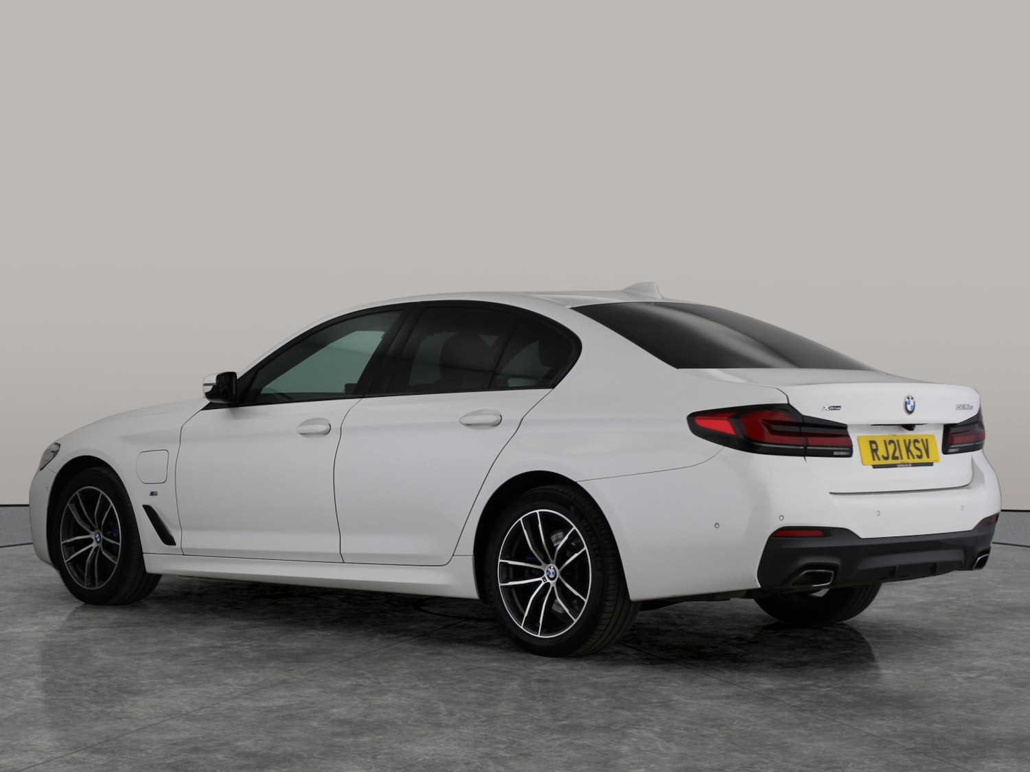 Used BMW 5 Series 2021 for sale - 76445261: Photo 10