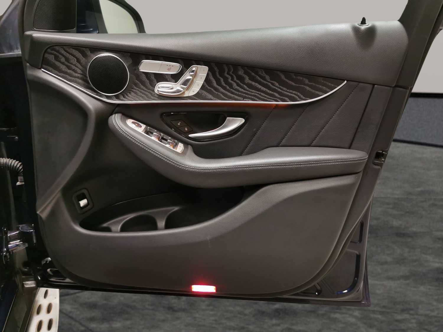 Used Mercedes-Benz GLC 2019 for sale - 77350813: Photo 29