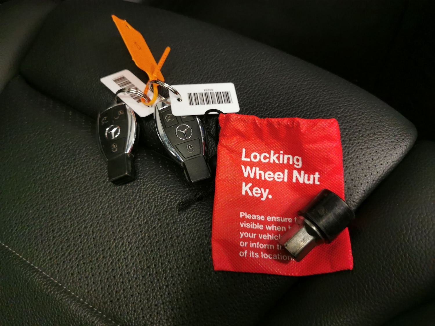 Used Mercedes-Benz GLC 2019 for sale - 77350813: Photo 30