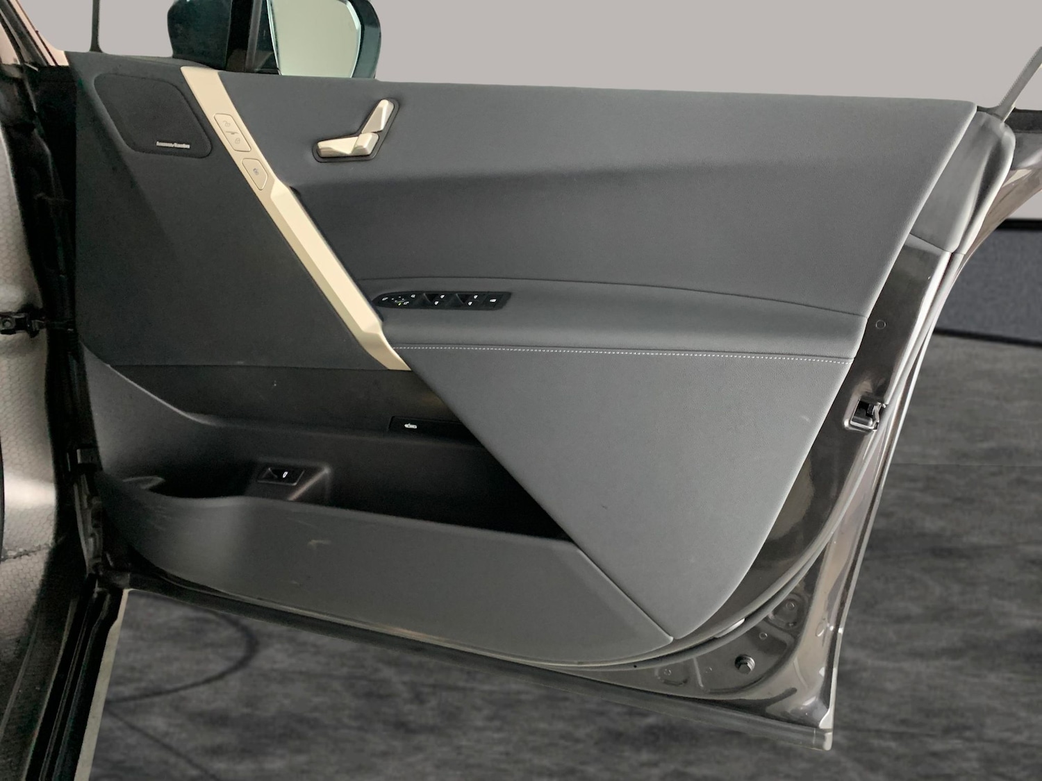 Used BMW iX for sale - 76725383: Photo 36