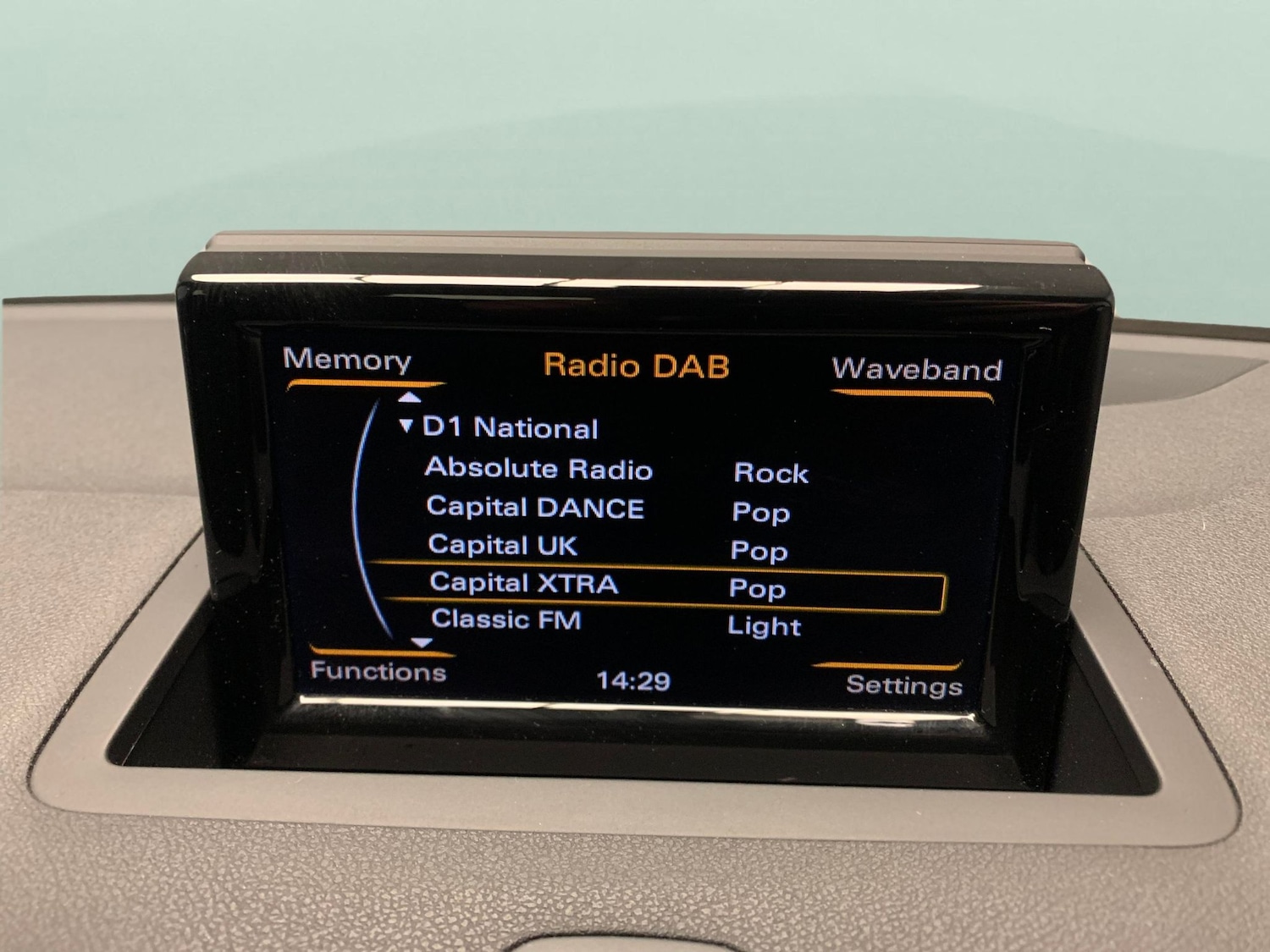 Used Audi A1 2018 for sale - 77232624: Photo 5