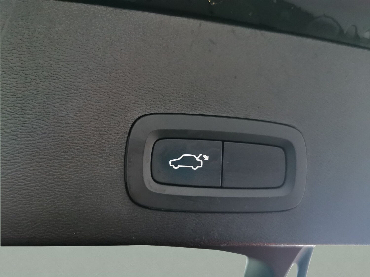 Used Volvo XC40 for sale - 77916938: Photo 13