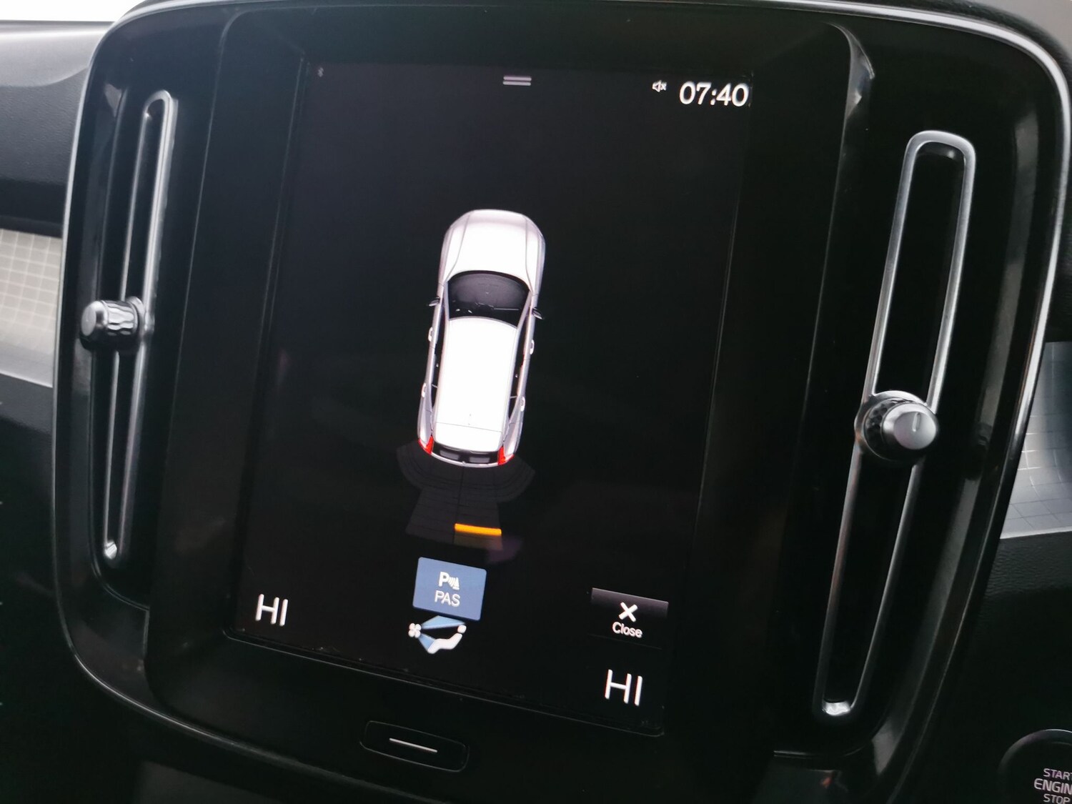 Used Volvo XC40 for sale - 77916938: Photo 17