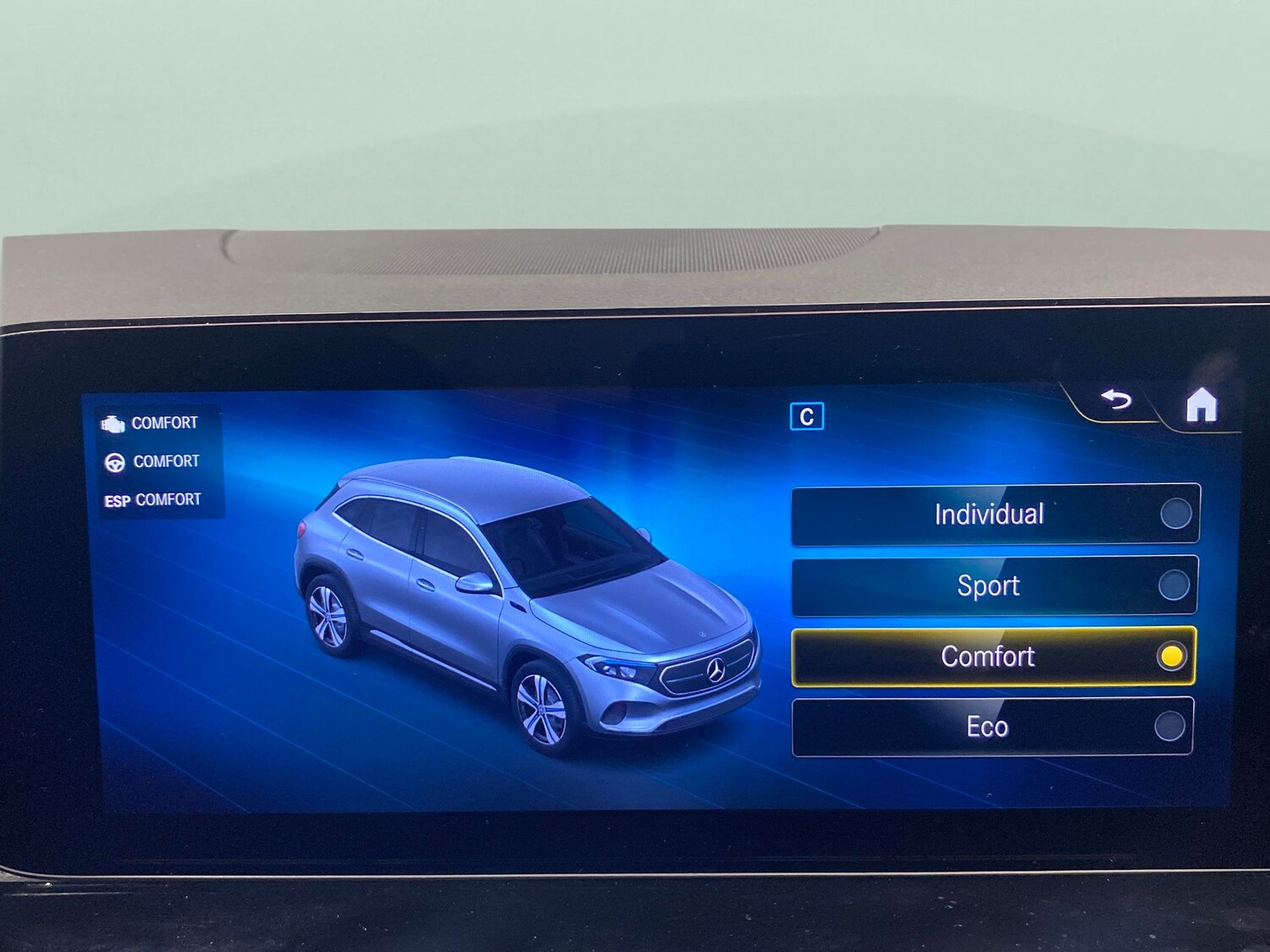 Used Mercedes-Benz EQA 2023 for sale - 78094318: Photo 17