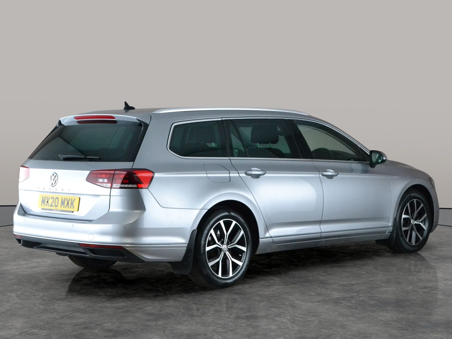 Used Volkswagen Passat 2020 for sale - 77563536: Photo 11