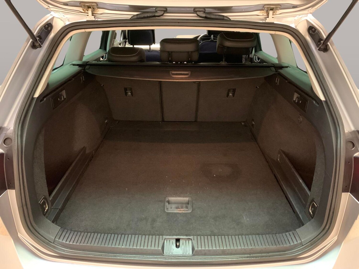 Used Volkswagen Passat 2020 for sale - 77563536: Photo 30