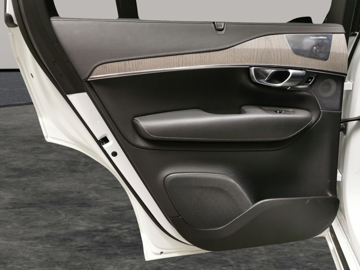 Used Volvo XC90 2023 for sale - 77347223: Photo 28