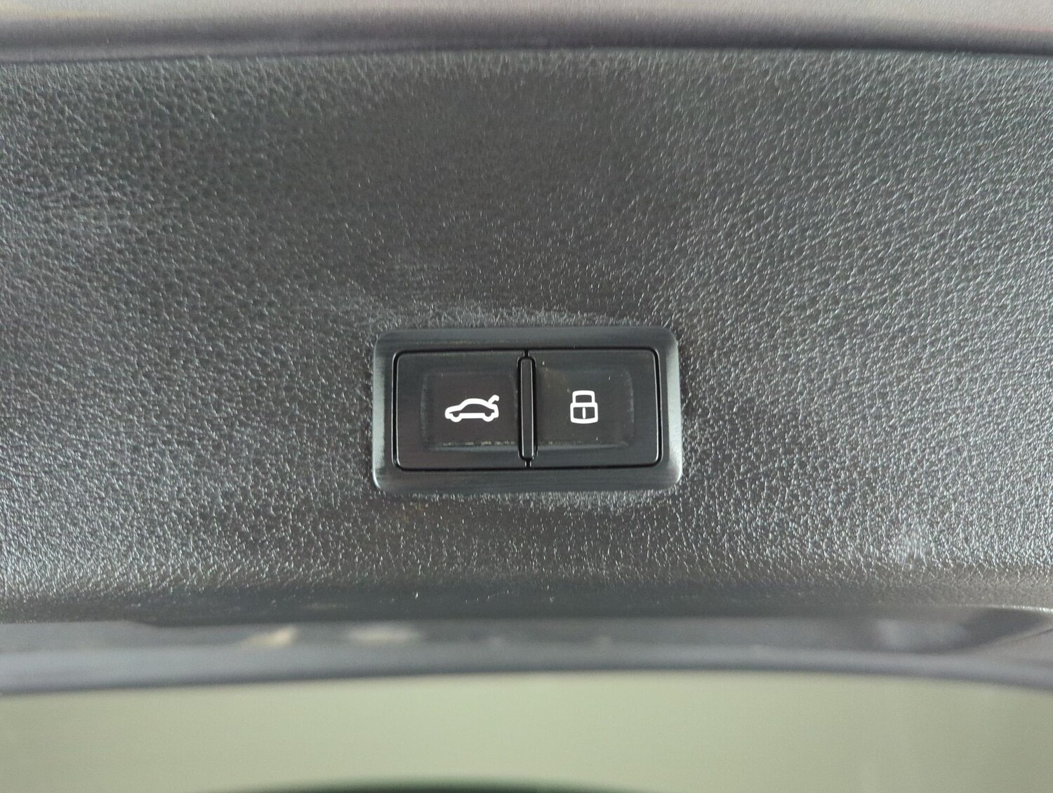 Used Audi e-tron 2020 for sale - 77842000: Photo 15