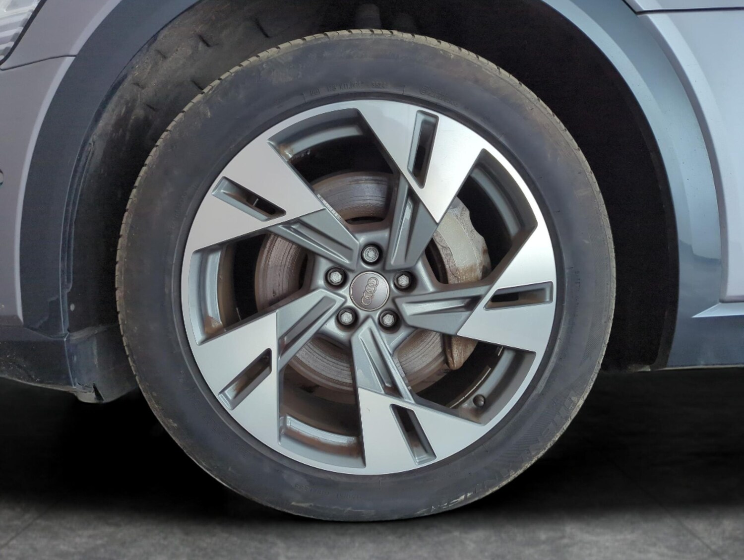 Used Audi e-tron 2020 for sale - 77842000: Photo 28