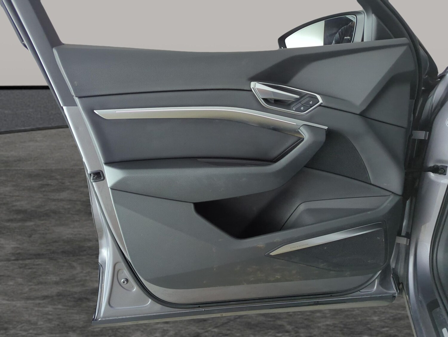 Used Audi e-tron 2020 for sale - 77842000: Photo 32