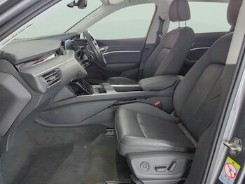 Used Audi e-tron 2020 for sale - 77842000: Photo