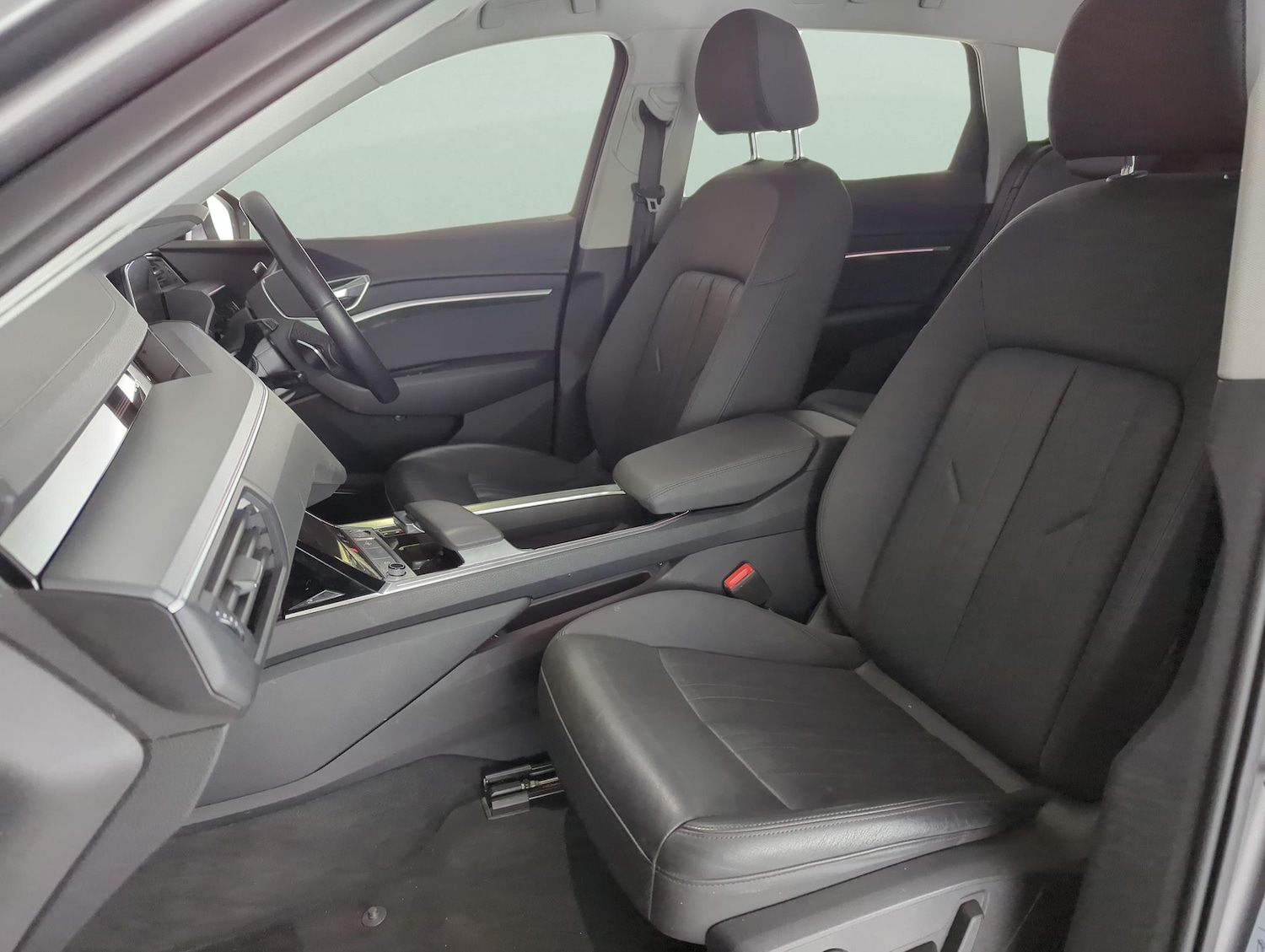 Used Audi e-tron 2020 for sale - 77842000: Photo 7