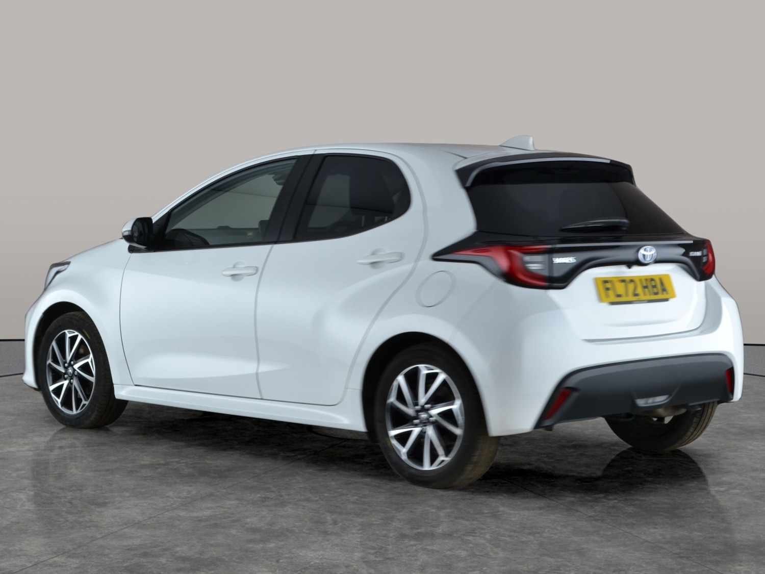 Used Toyota Yaris 2022 for sale - 77186701: Photo 12