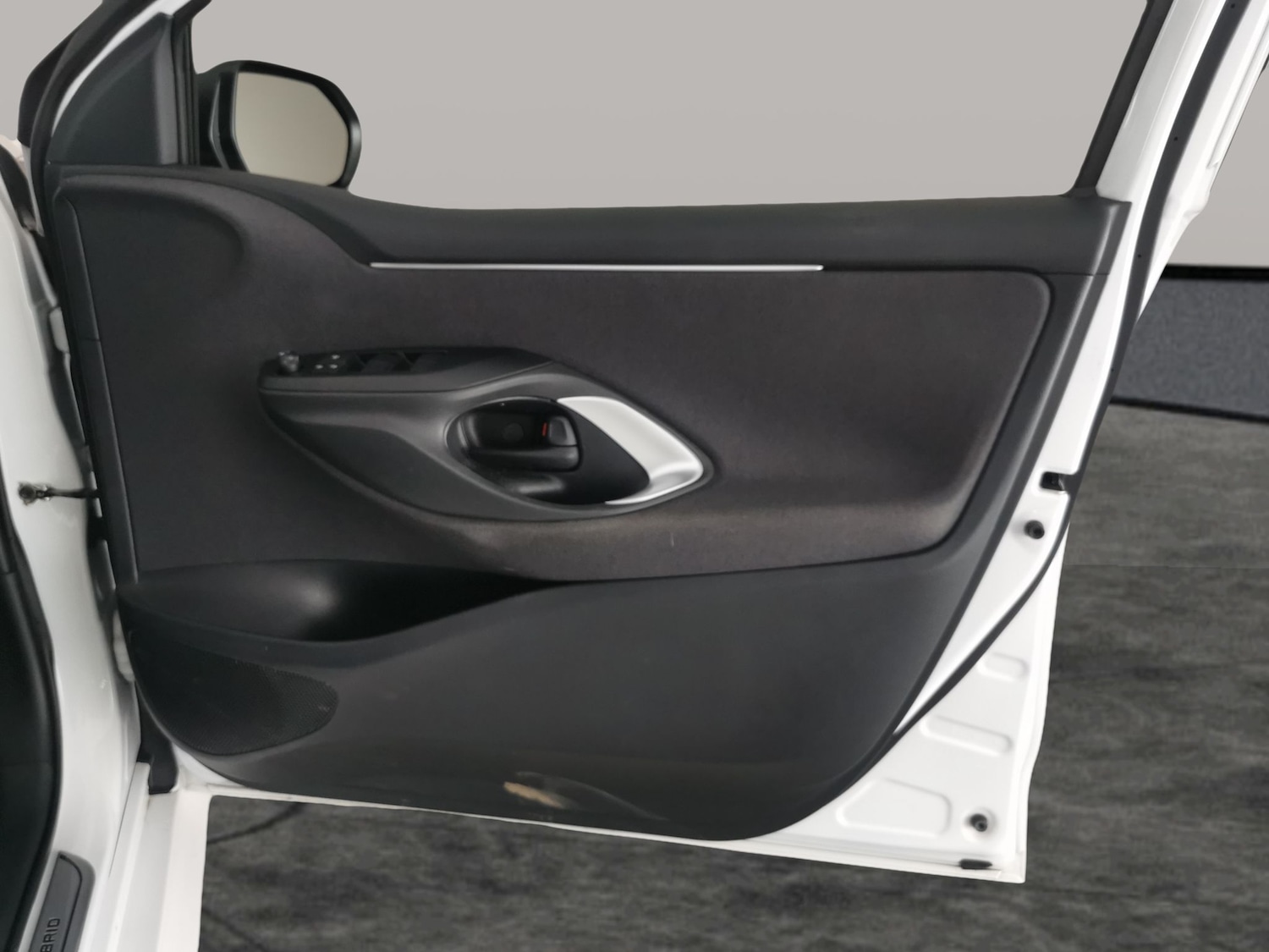 Used Toyota Yaris 2022 for sale - 77186701: Photo 30