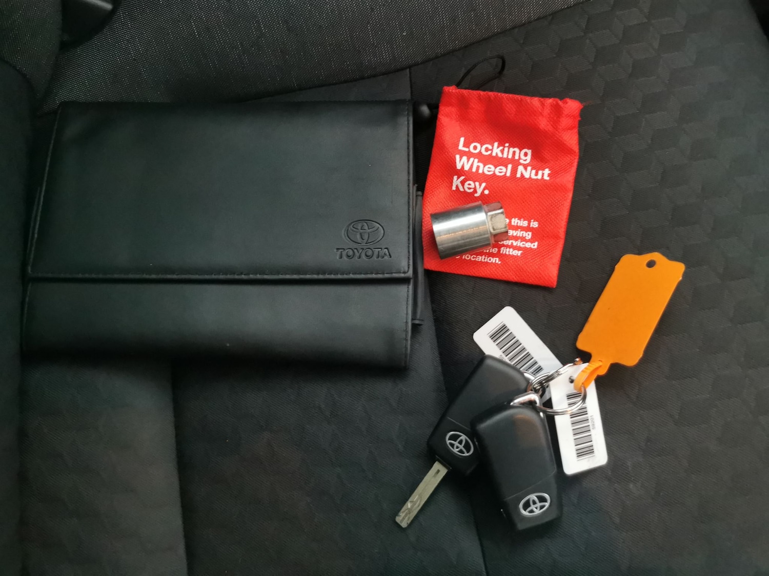 Used Toyota Yaris 2022 for sale - 77186701: Photo 32