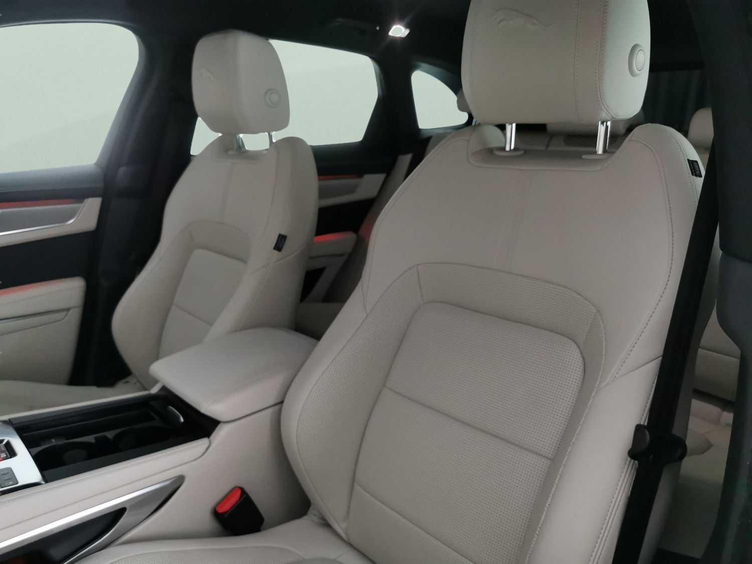 Used Jaguar F-Pace 2024 for sale - 78060993: Photo 6