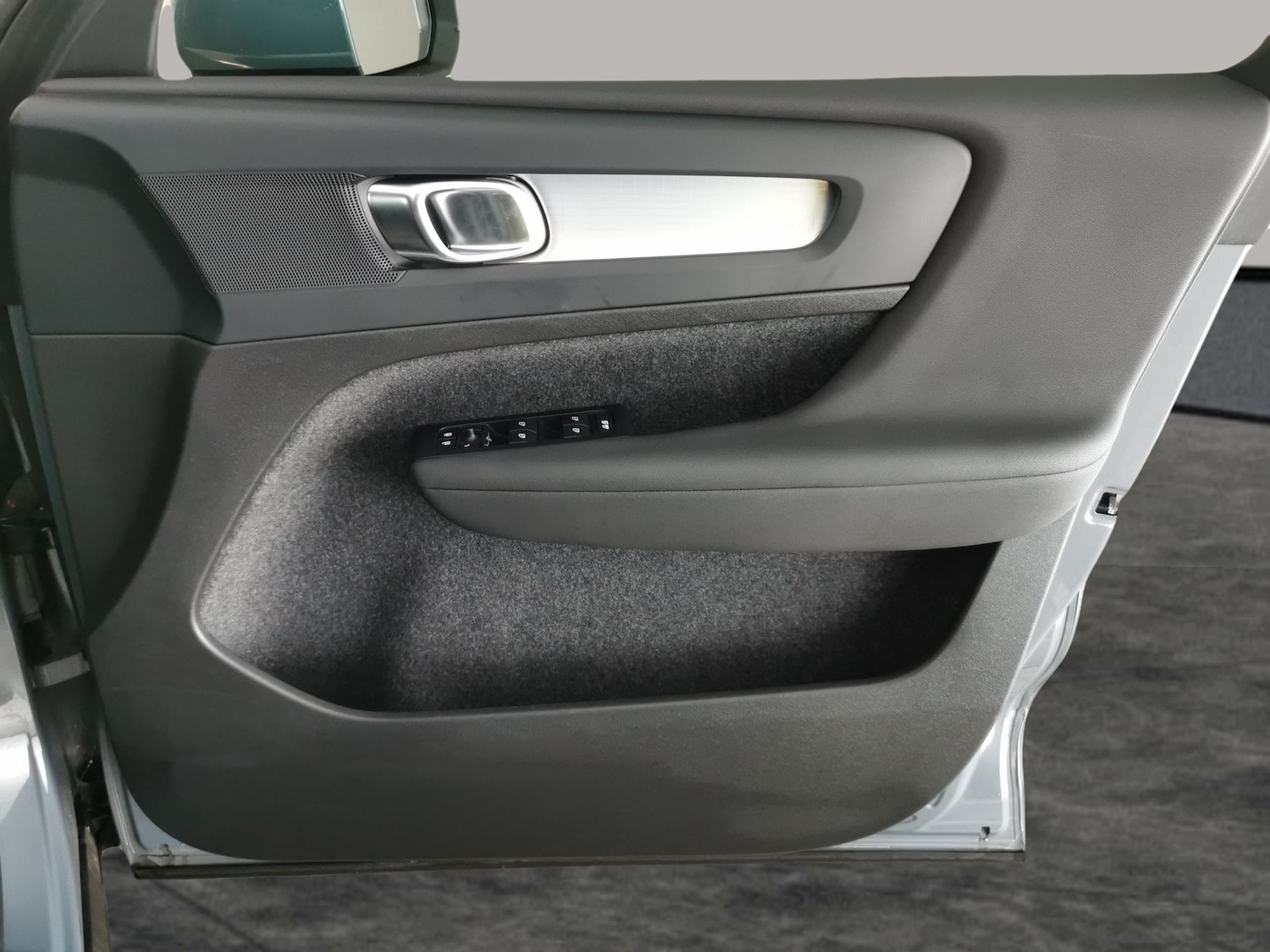 Used Volvo XC40 2022 for sale - 76773754: Photo 29