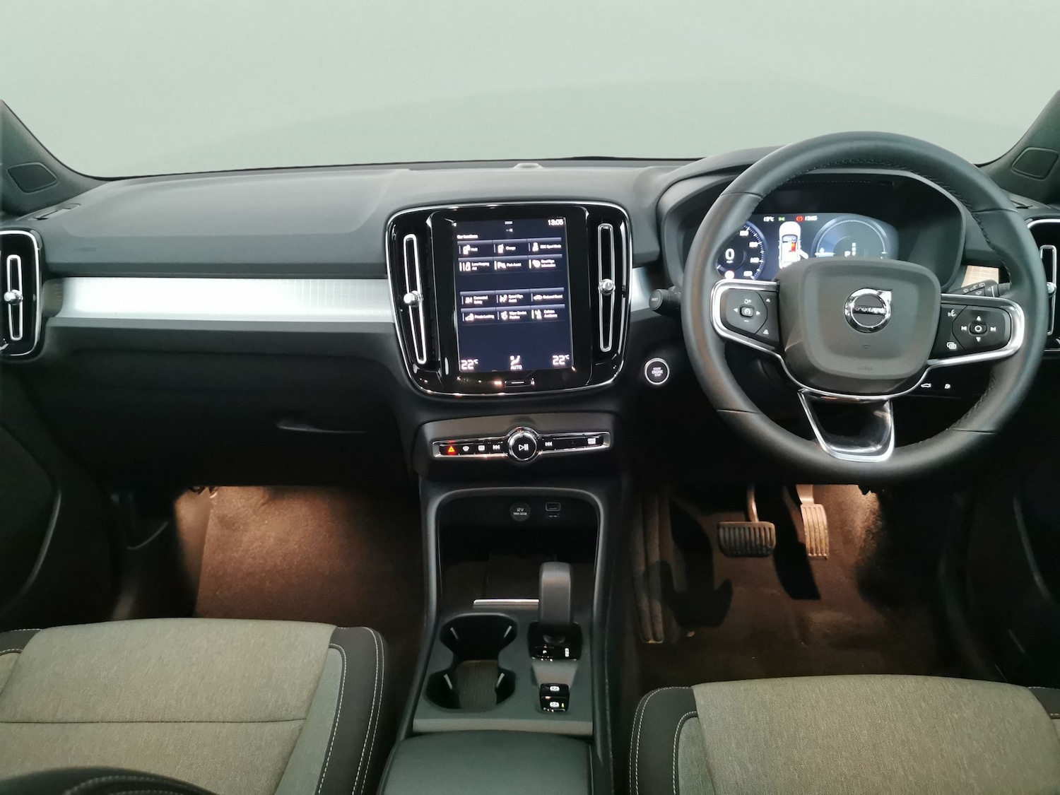Used Volvo XC40 2022 for sale - 76773754: Photo 6