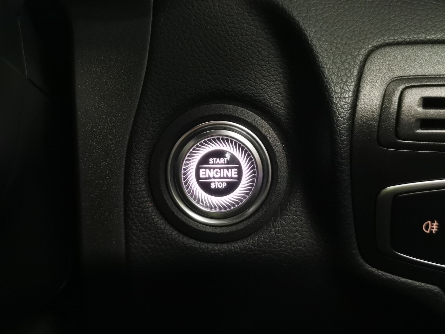 Used Mercedes-Benz GLC 2020 for sale - 77068201: Photo 20