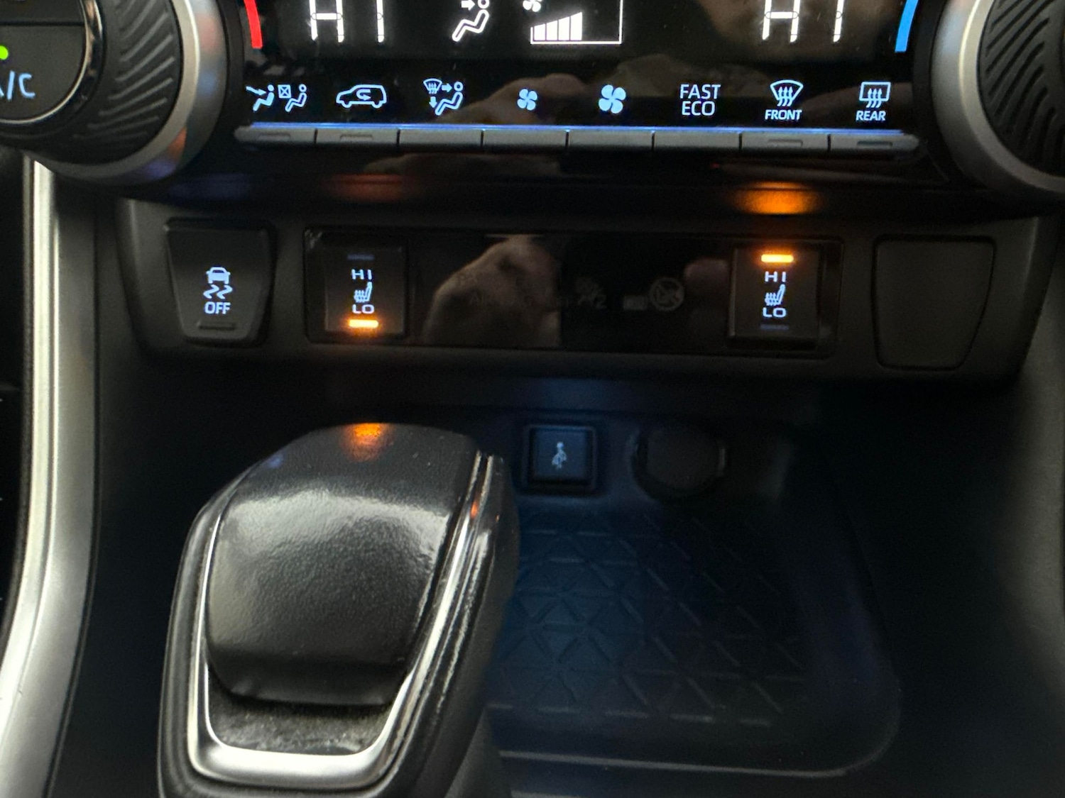 Used Toyota RAV4 2021 for sale - 77711088: Photo 21