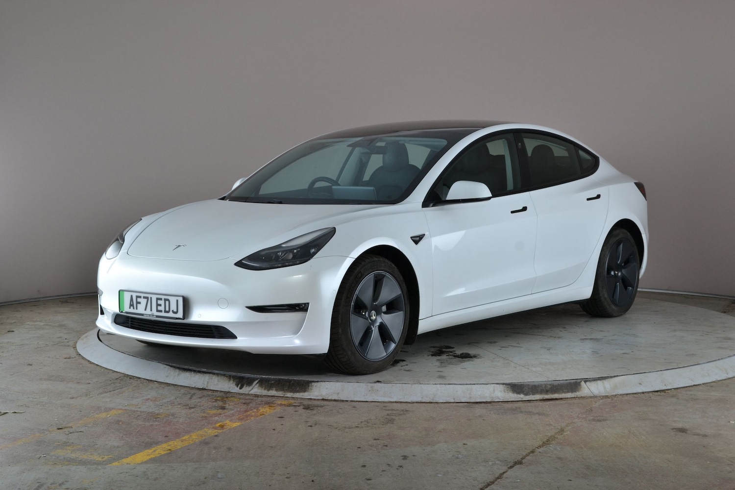 Used Tesla Model 3 2021 for sale - 76971698: Photo 1
