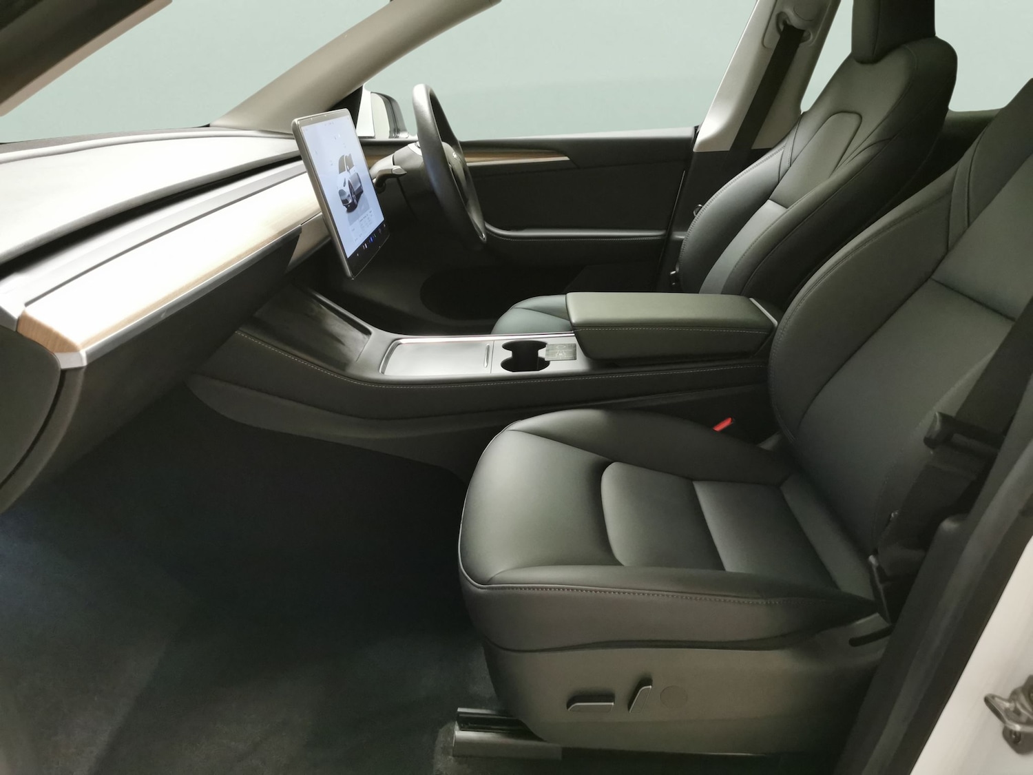 Used Tesla Model Y 2022 for sale - 76392160: Photo 6