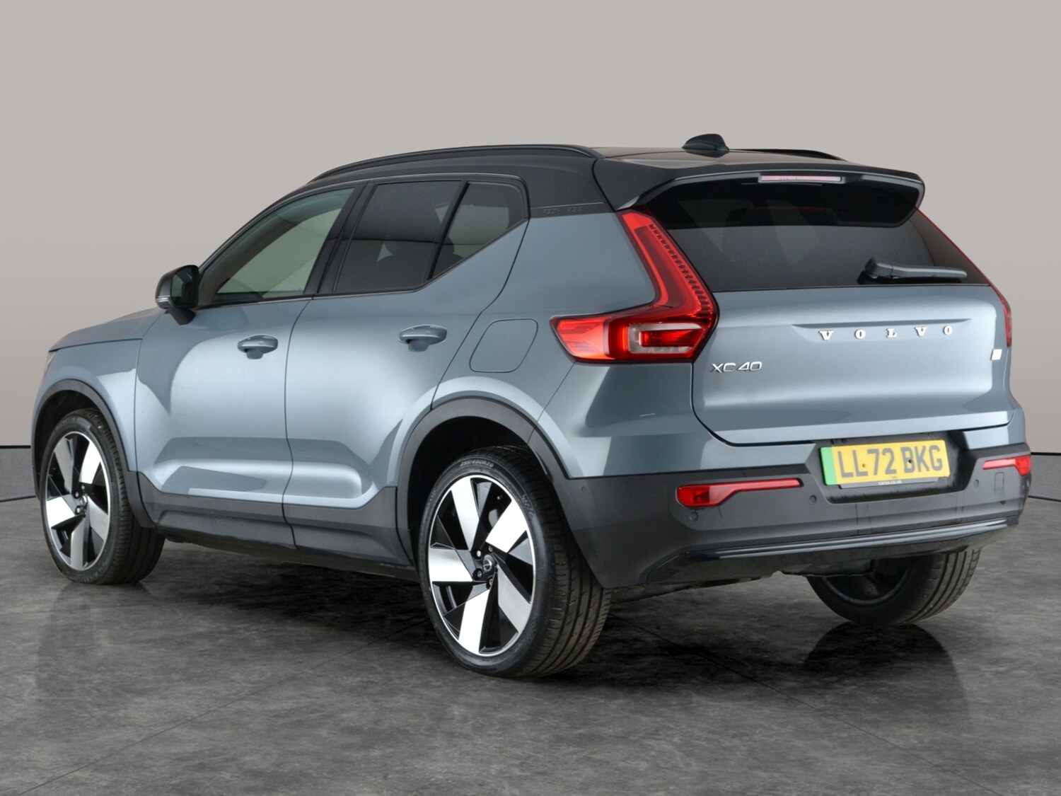 Used Volvo XC40 2022 for sale - 77703015: Photo 13