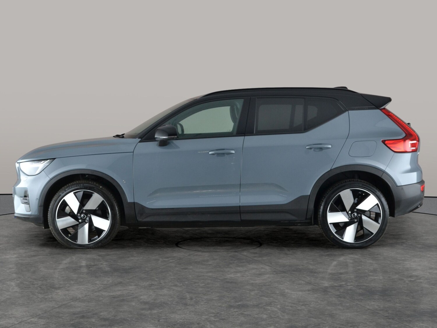 Used Volvo XC40 2022 for sale - 77703015: Photo 14