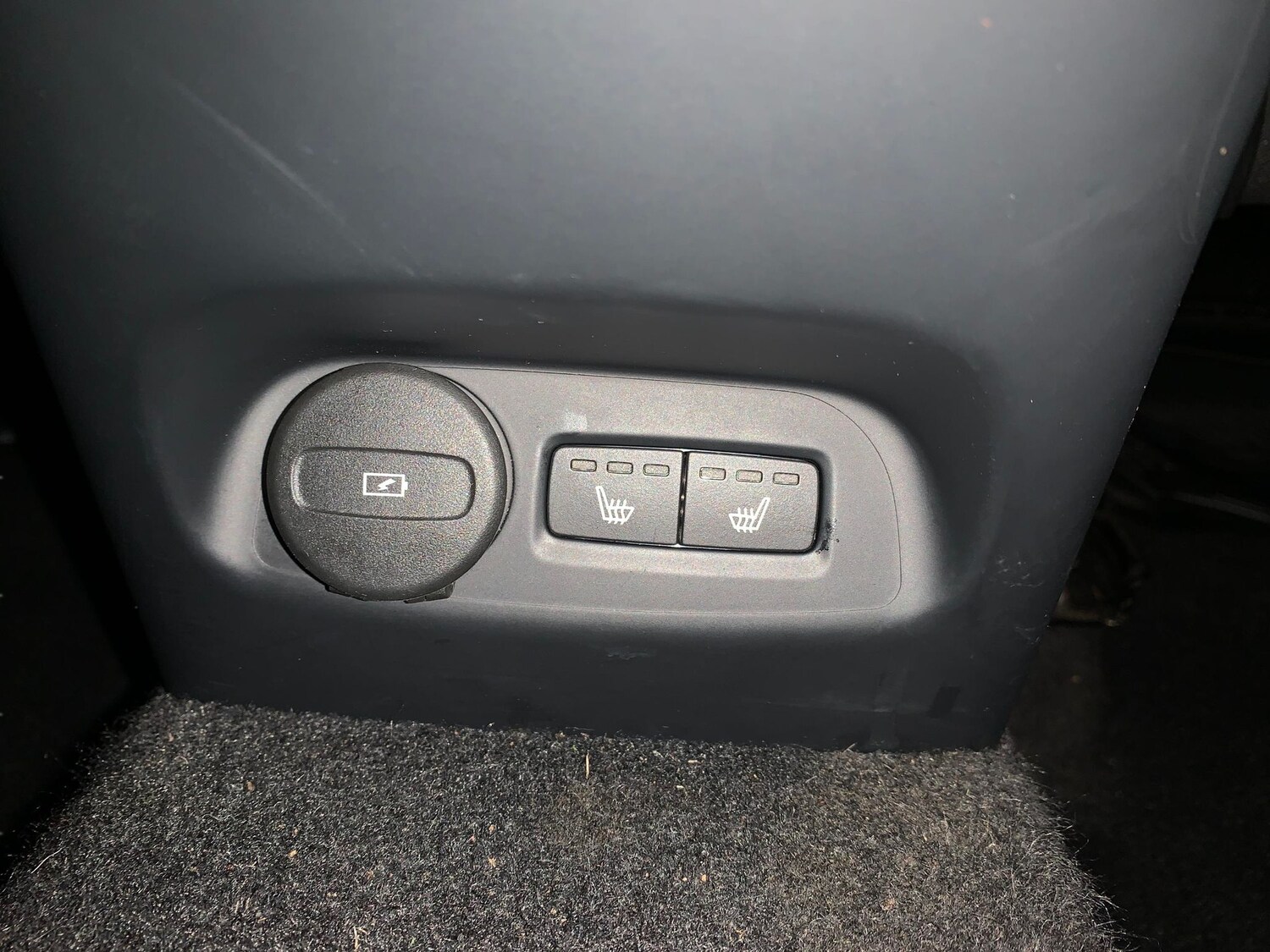 Used Volvo XC40 2022 for sale - 77703015: Photo 15