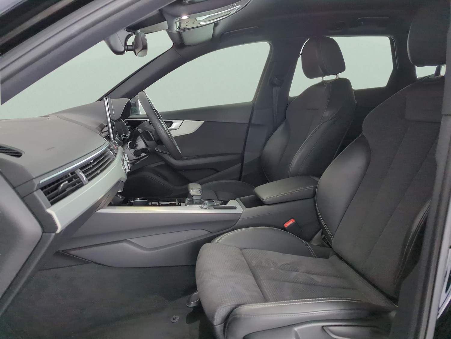 Used Audi A4 2023 for sale - 77980740: Photo 4