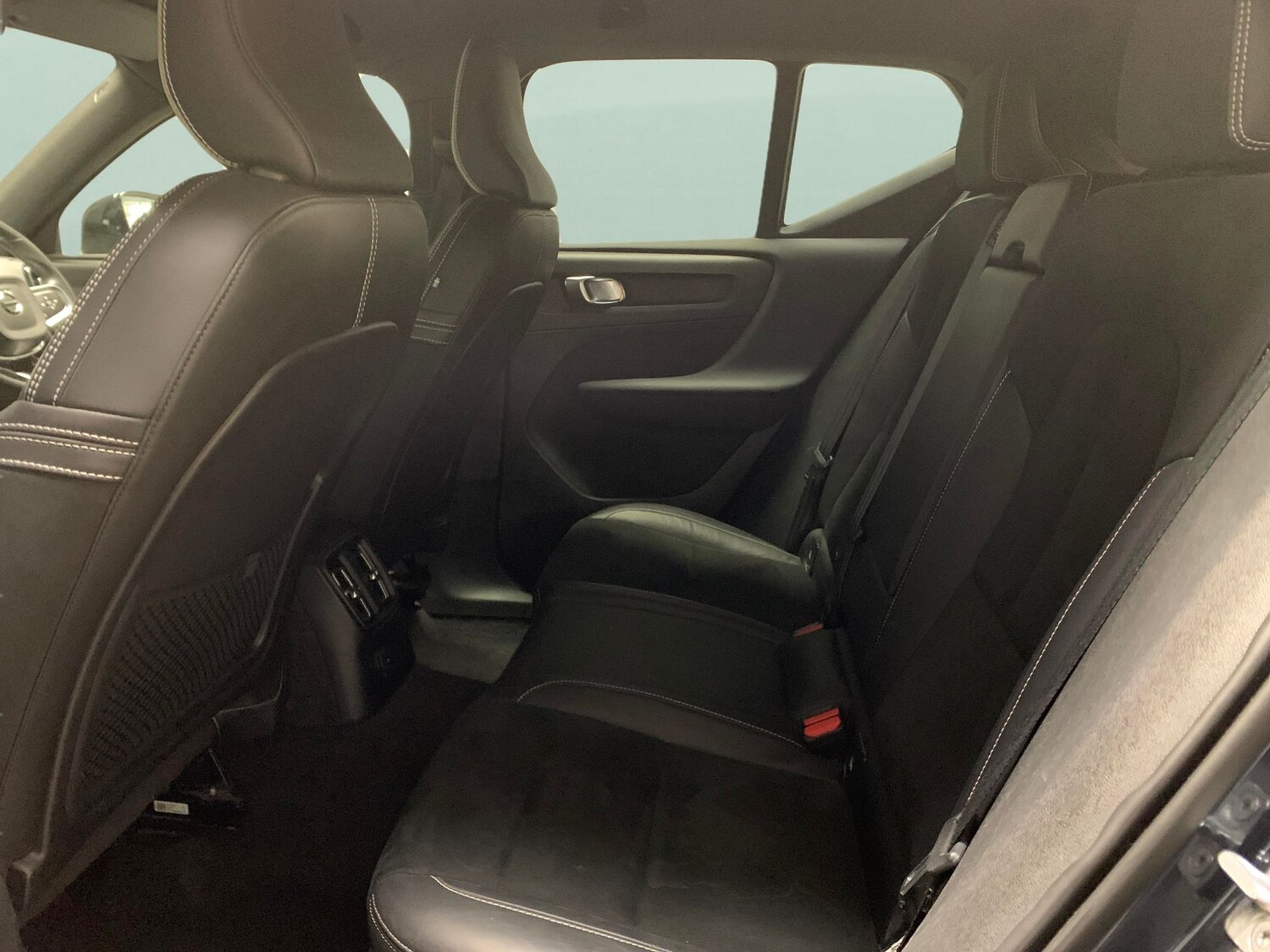 Used Volvo XC40 for sale - 77373999: Photo 23