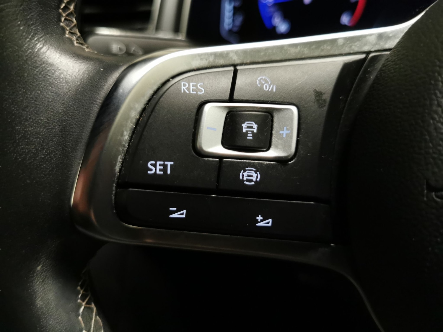 Used Volkswagen T-Roc 2021 for sale - 76413150: Photo 31