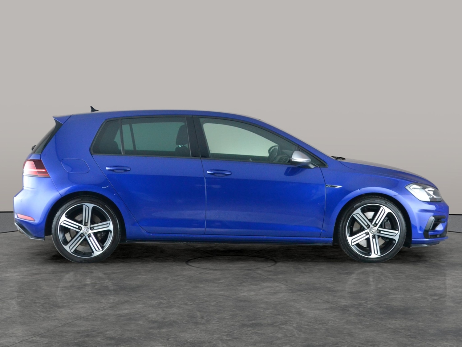 Used Volkswagen Golf 2019 for sale - 76978179: Photo 9
