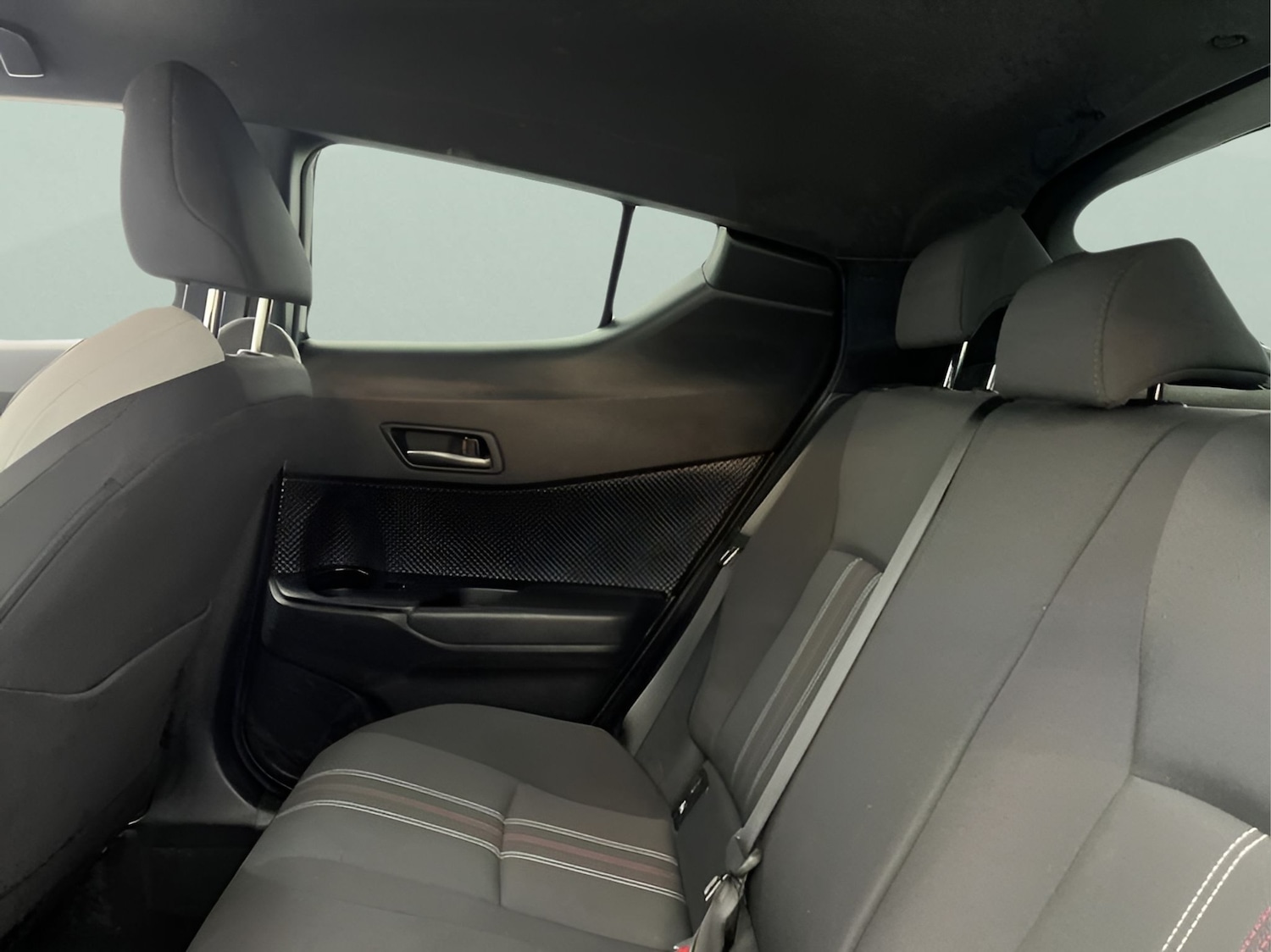 Used Toyota C-HR 2022 for sale - 76766690: Photo 25