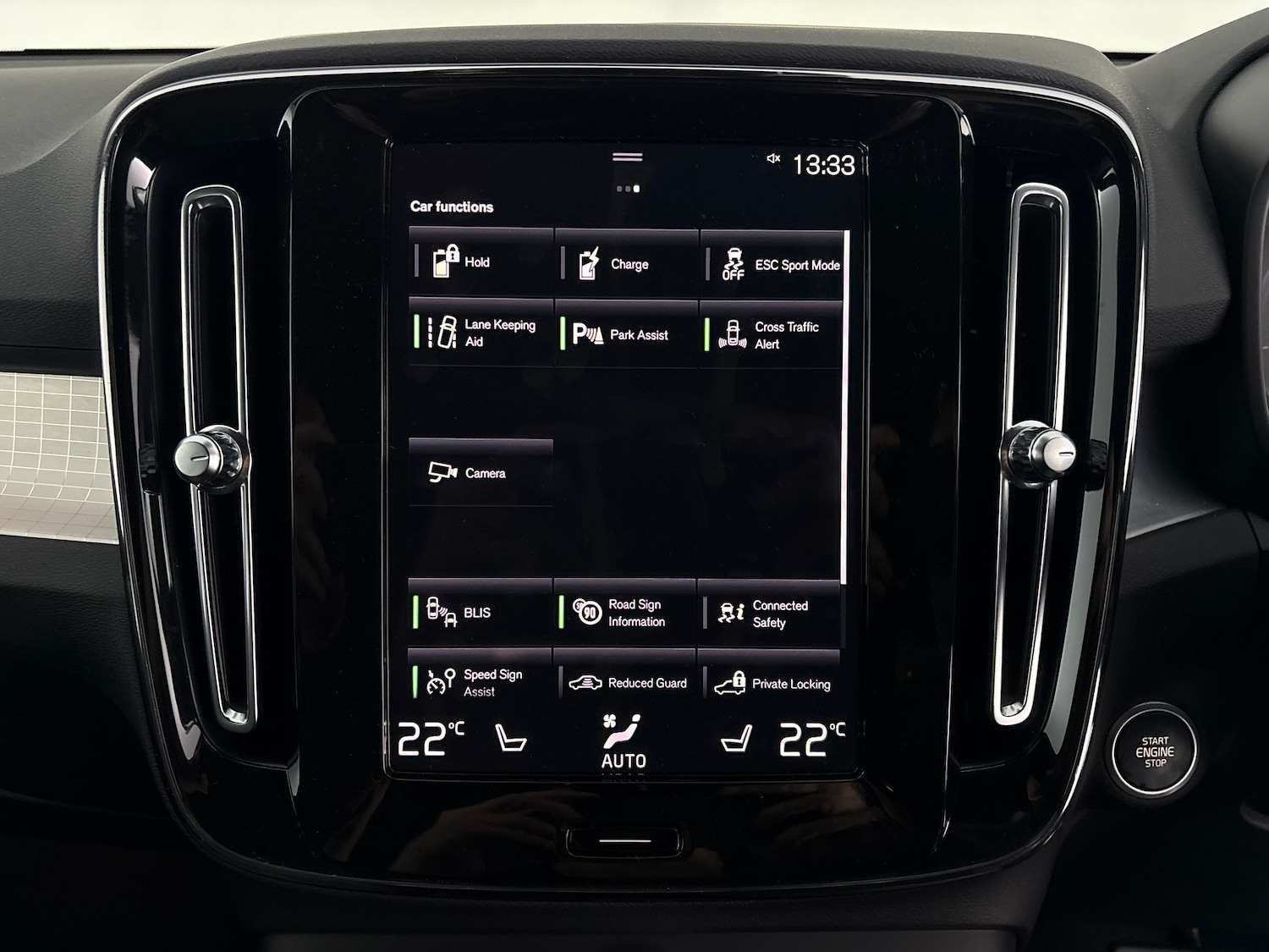 Used Volvo XC40 2022 for sale - 76518383: Photo 17