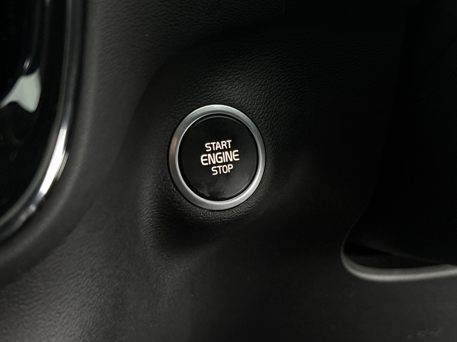 Used Volvo XC40 2022 for sale - 76518383: Photo 27