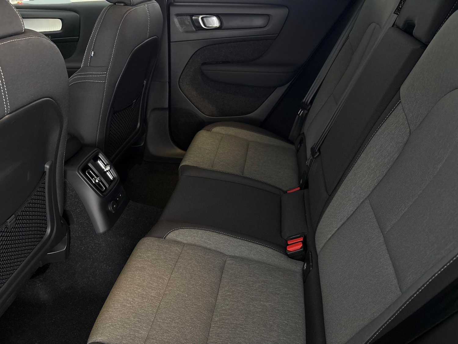 Used Volvo XC40 2022 for sale - 76518383: Photo 34