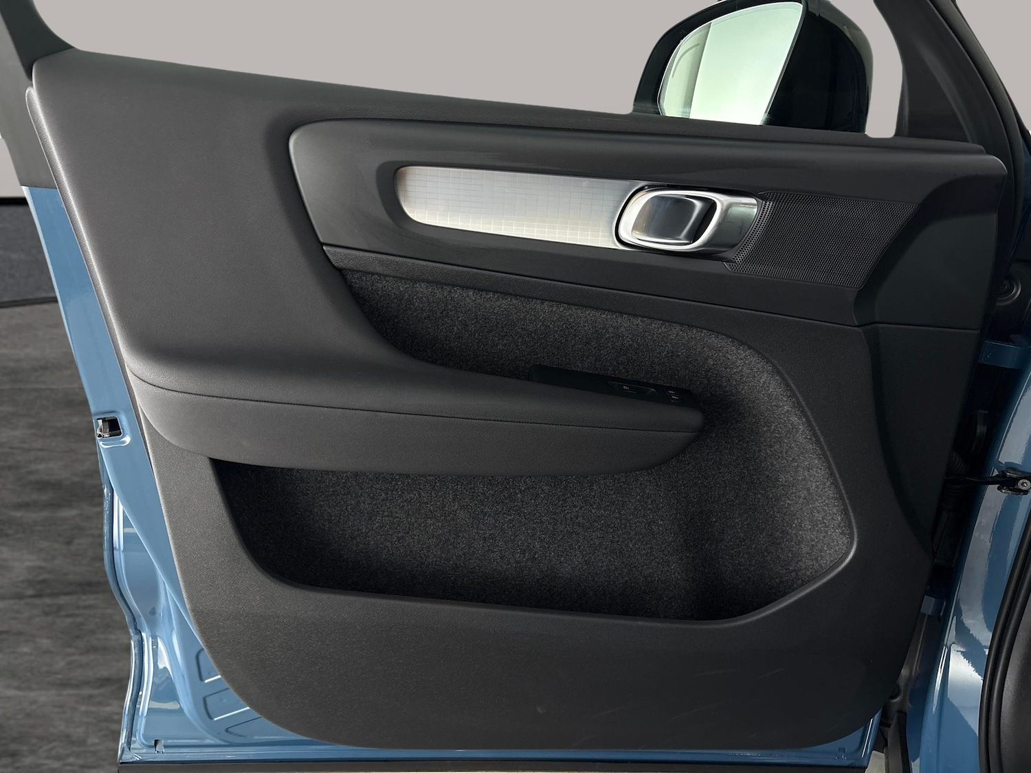 Used Volvo XC40 2022 for sale - 76518383: Photo 35