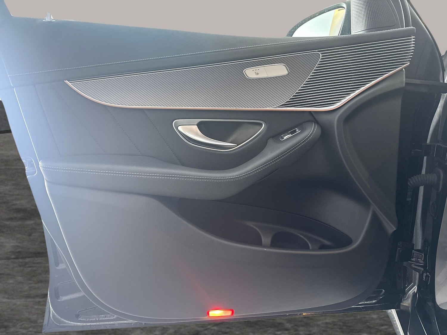 Used Mercedes-Benz EQC 2022 for sale - 78178135: Photo 32