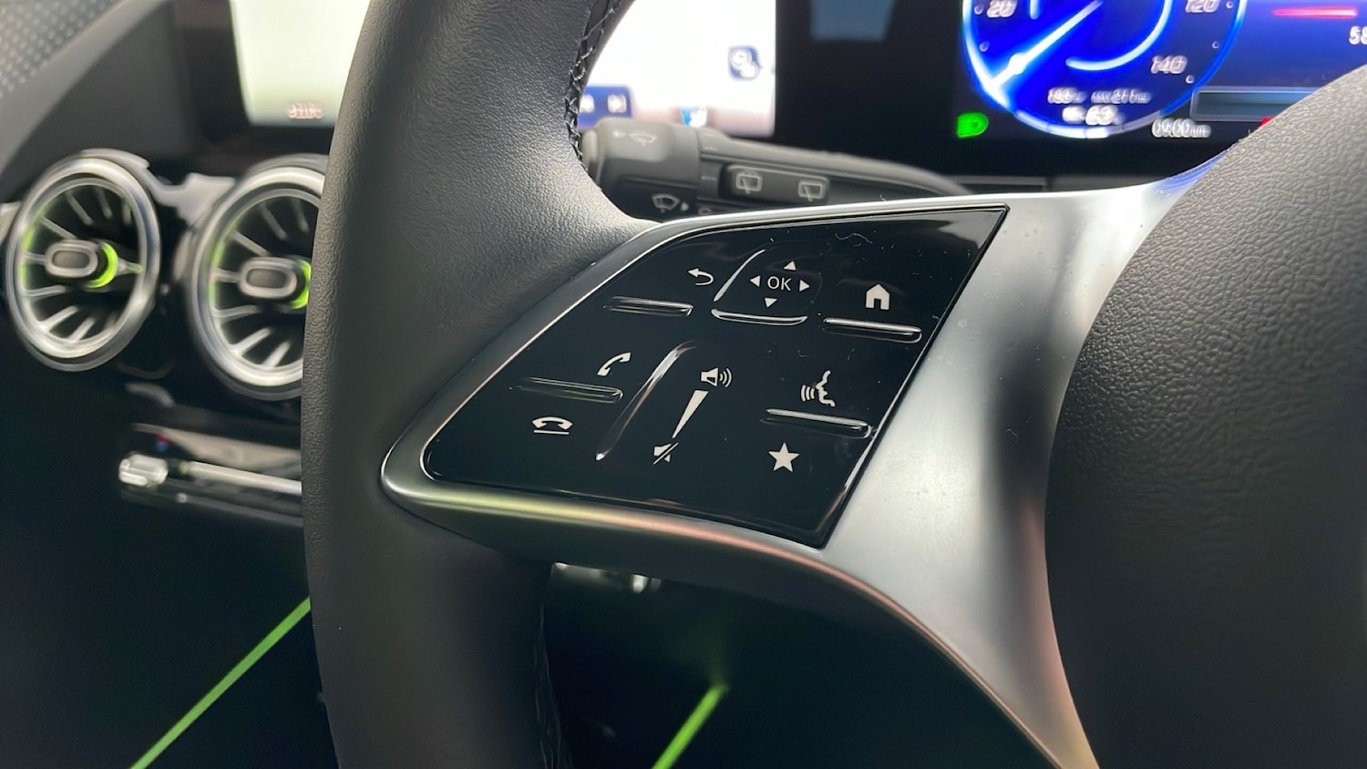 Used Mercedes-Benz EQA 2024 for sale - 76545124: Photo 14