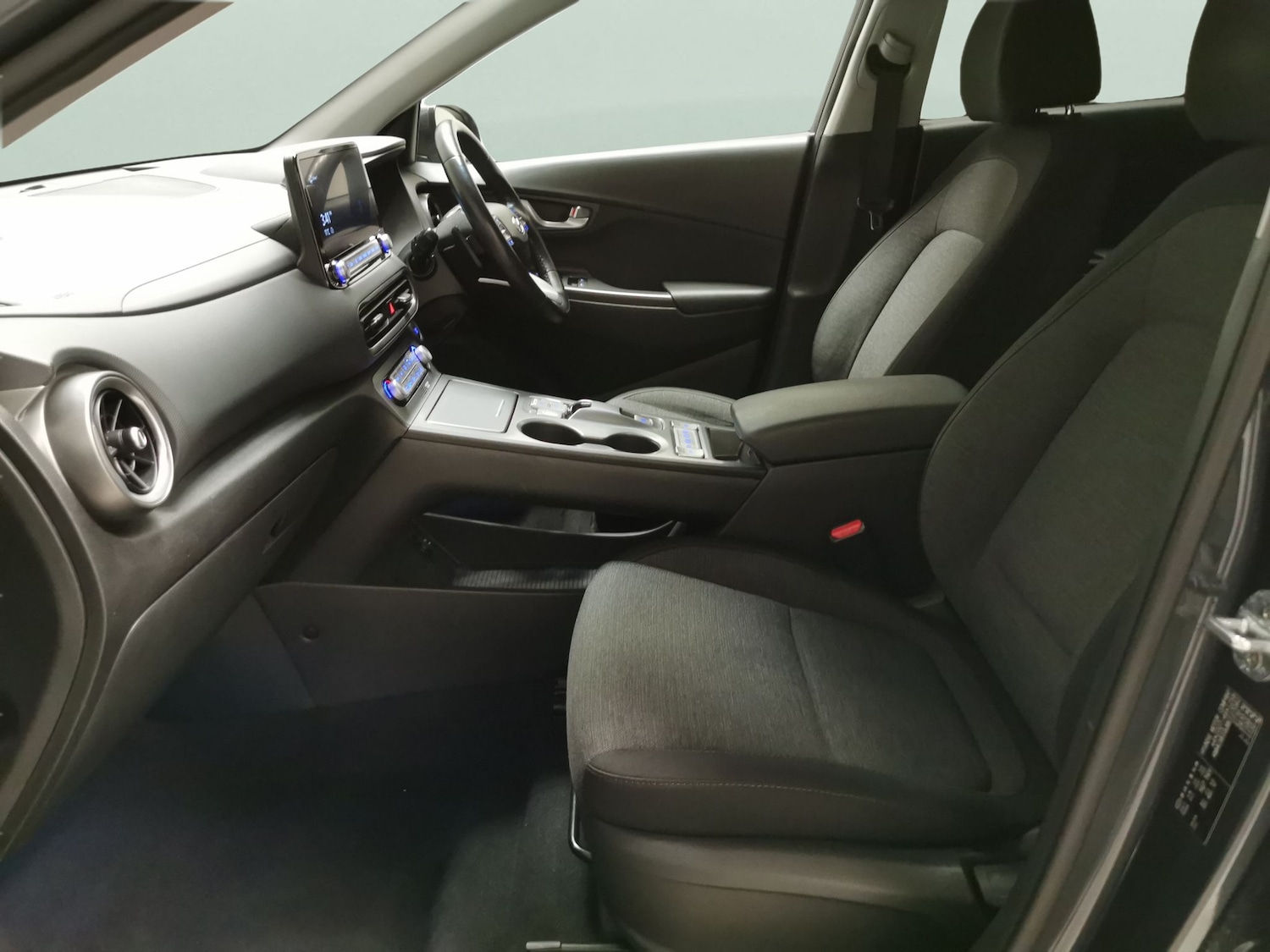 Used Hyundai KONA 2021 for sale - 78067898: Photo 4