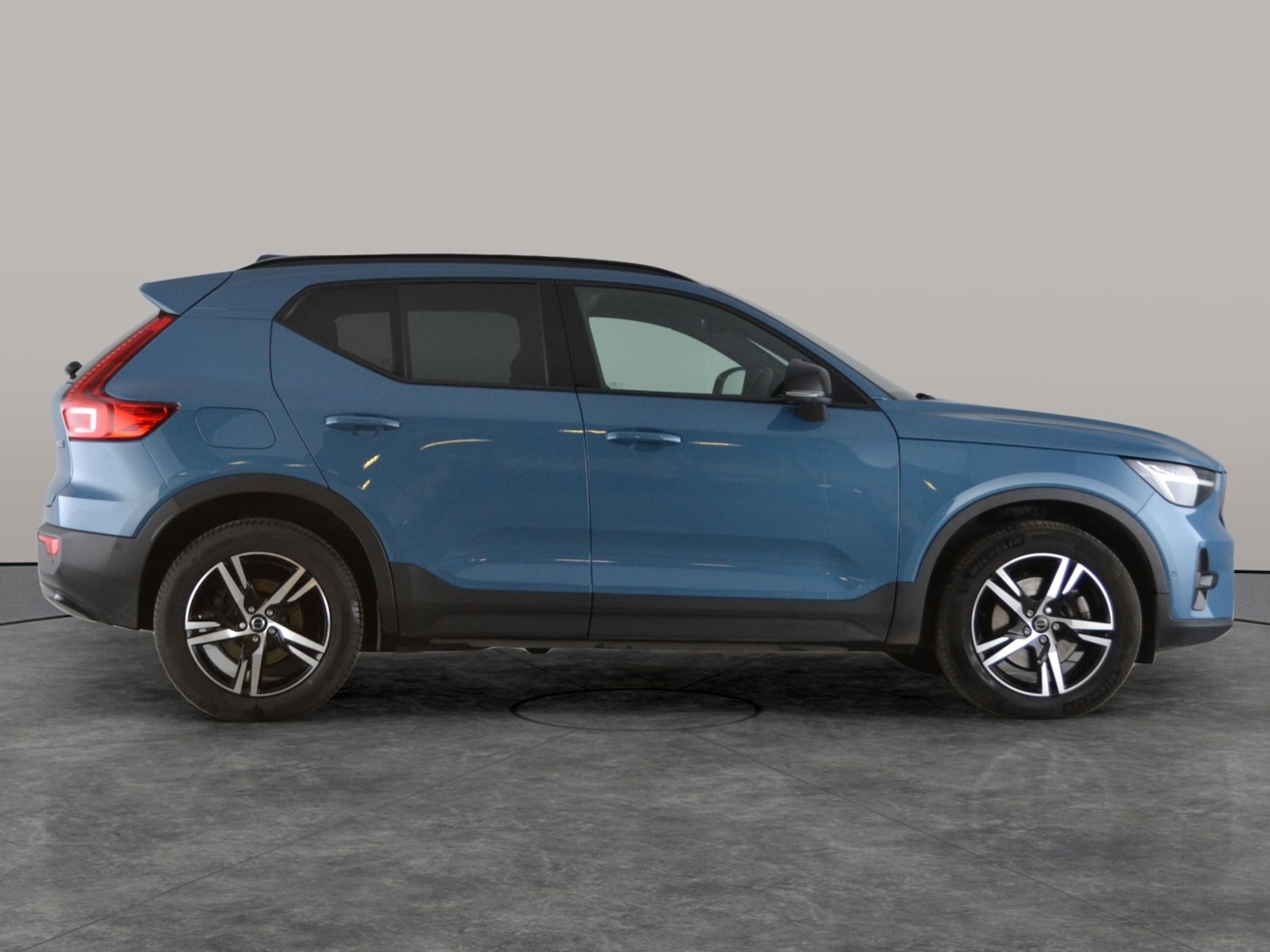 Used Volvo XC40 2023 for sale - 77221560: Photo 10