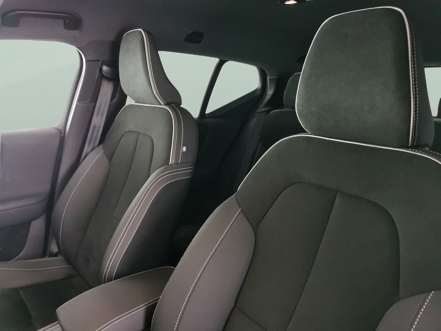 Used Volvo XC40 2023 for sale - 77221560: Photo 15