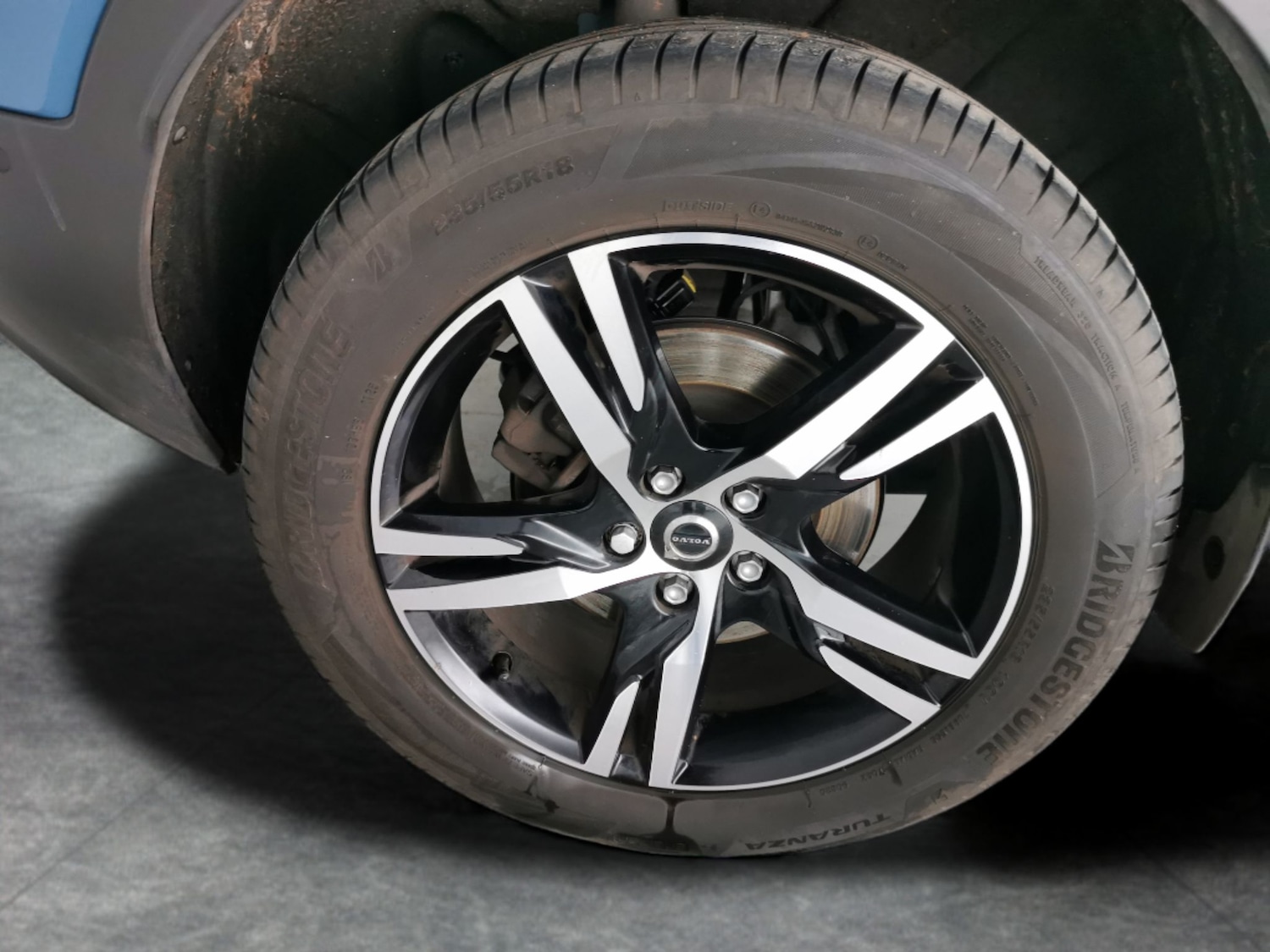 Used Volvo XC40 2023 for sale - 77221560: Photo 24