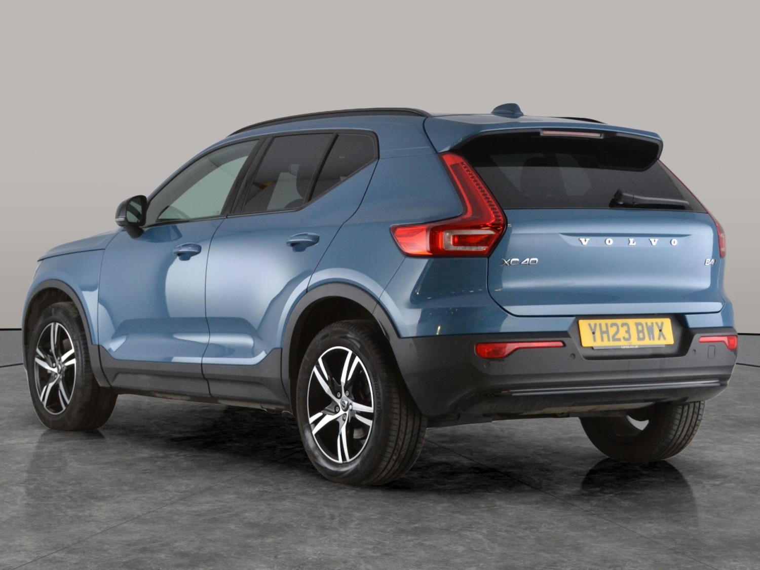 Used Volvo XC40 2023 for sale - 77221560: Photo 7