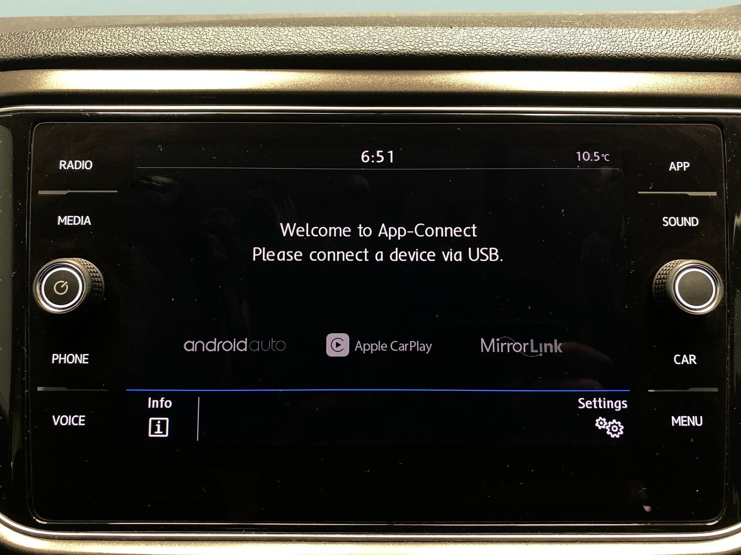 Used Volkswagen T-Roc 2018 for sale - 78221104: Photo 15