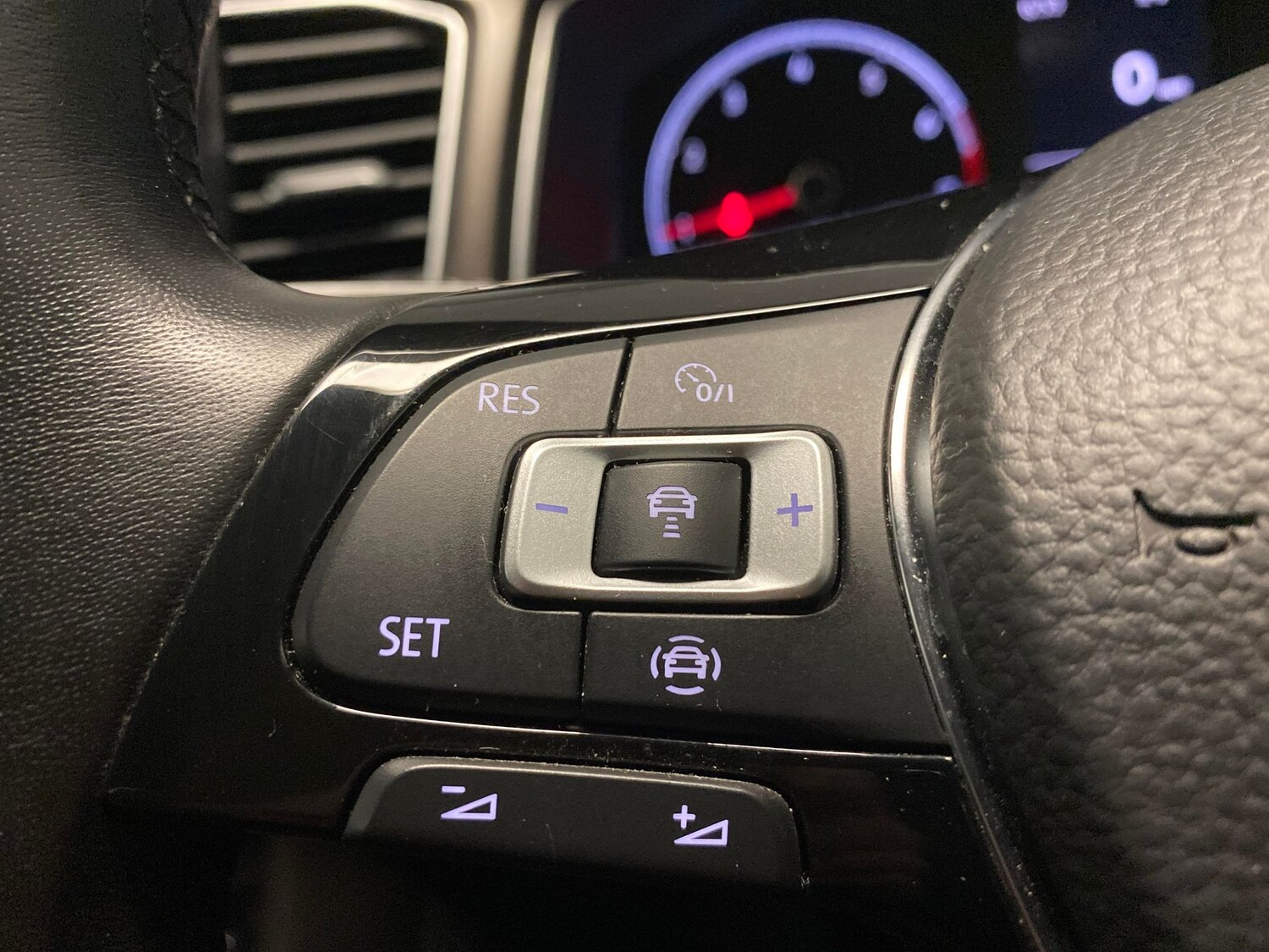 Used Volkswagen T-Roc 2018 for sale - 78221104: Photo 19